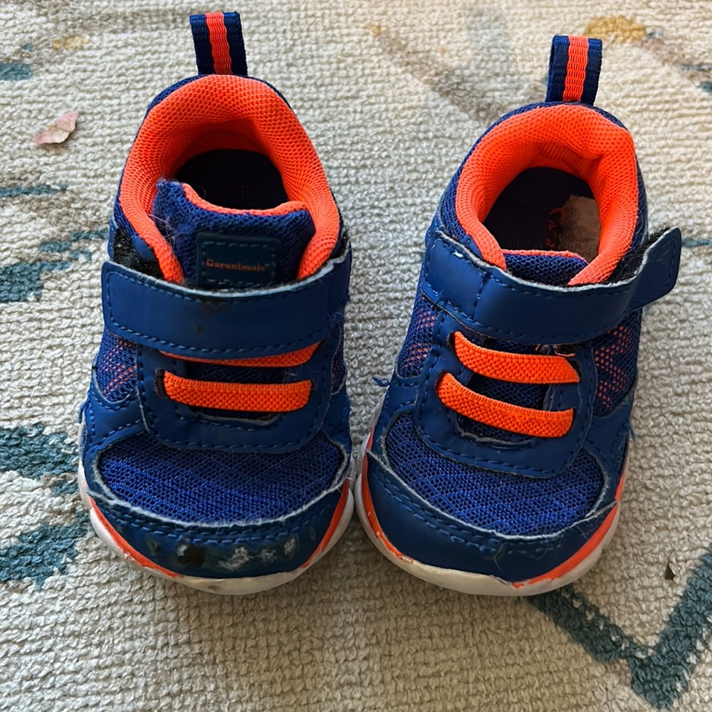 Velcro sneakers